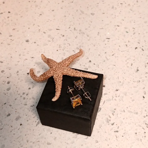 NWT! Custom 925 Sterling Silver Brilliant Yellow Sapphire Screwback Earrings - Picture 5 of 6